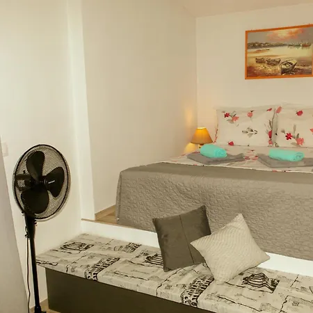 Holiday House St. Marina *